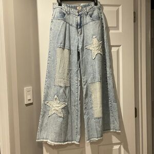 Stylish Light Blue Wide-Leg Jeans with Star Patches